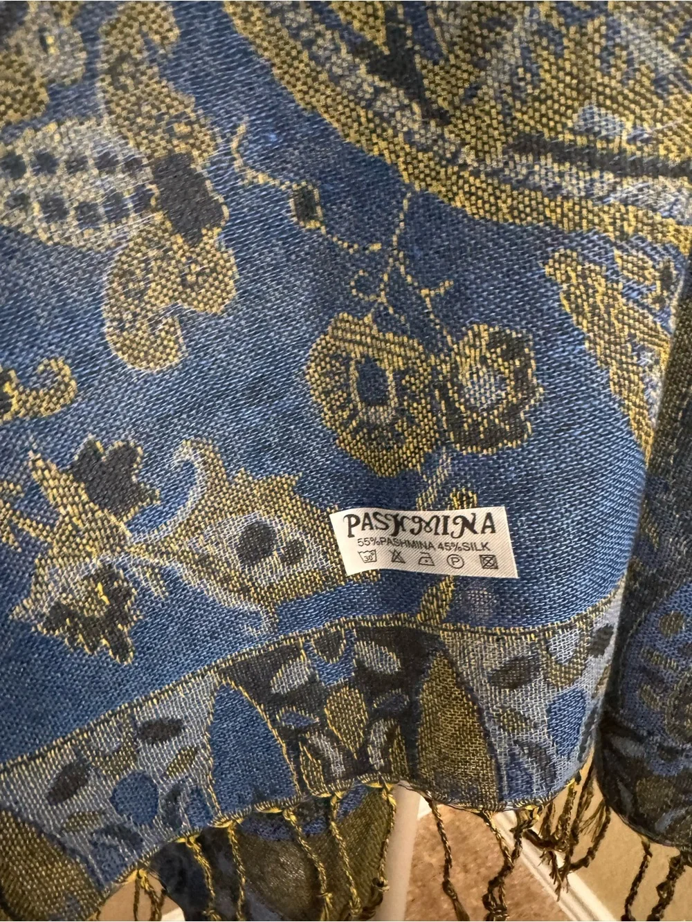pashmina lightweight paisley